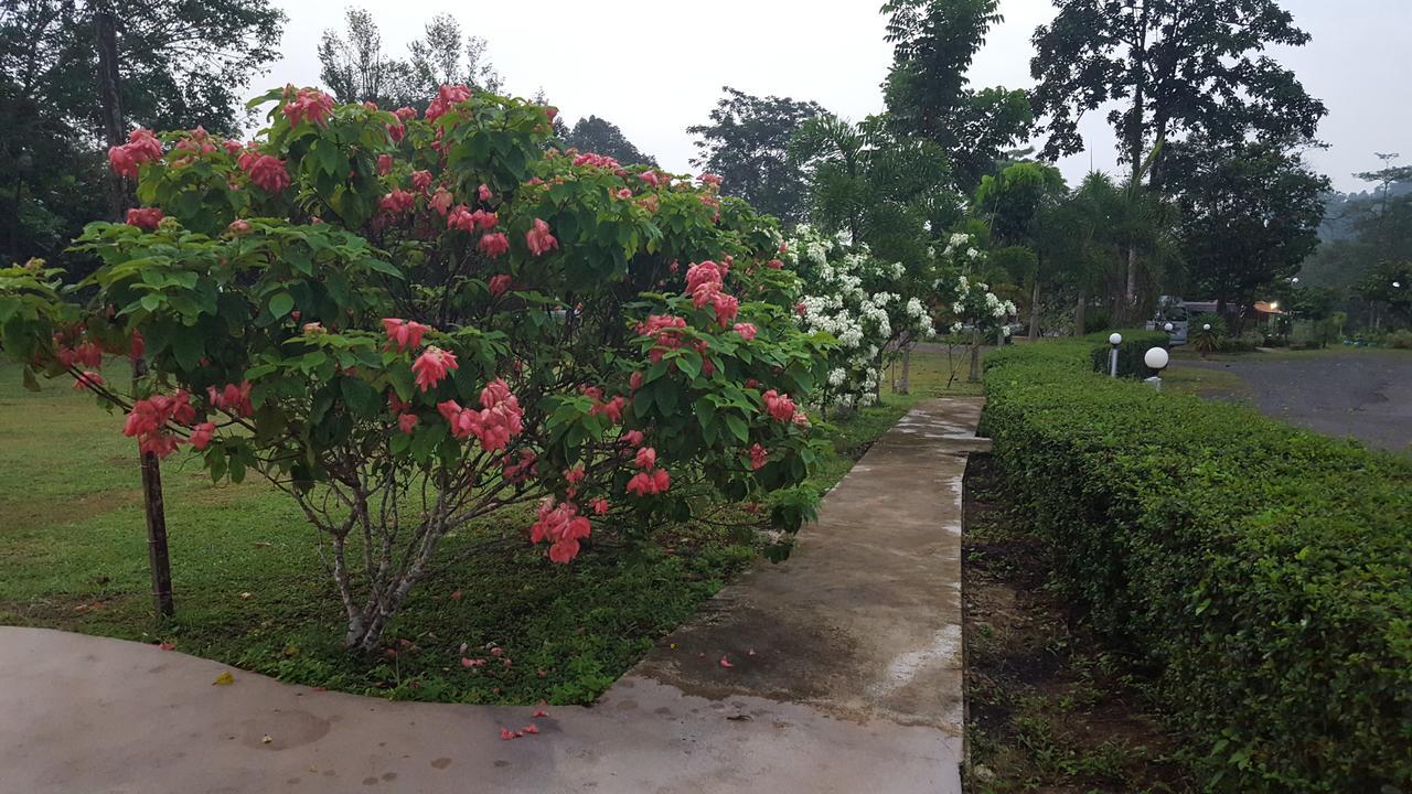 Khao Saming Paradise Resort Trat Exterior photo